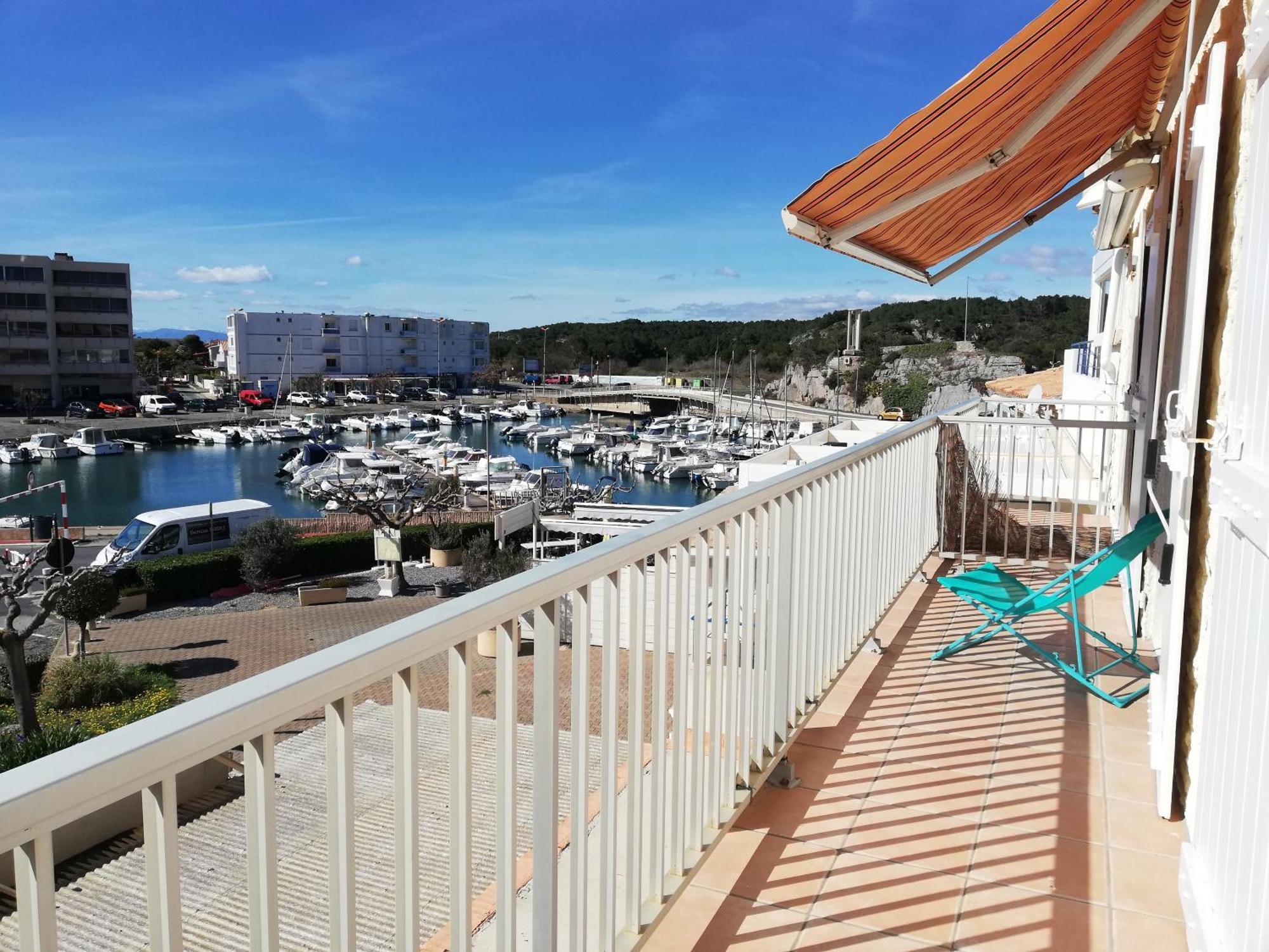 Superbe Appartement Avec Vue Sur Mer Et Port, Parking Prive Saint-Pierre-la-Mer  Bagian luar foto
